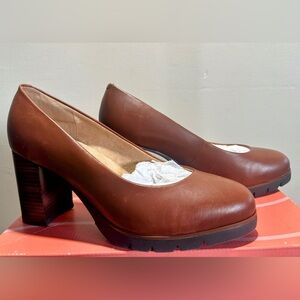 Easy Spirit 9W Brown Mckay Lug Sole Dress Pumps